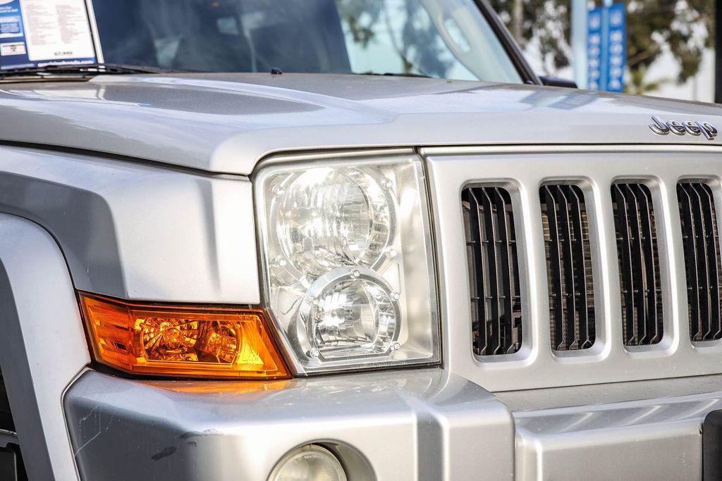 used 2006 Jeep Commander car, priced at $7,995