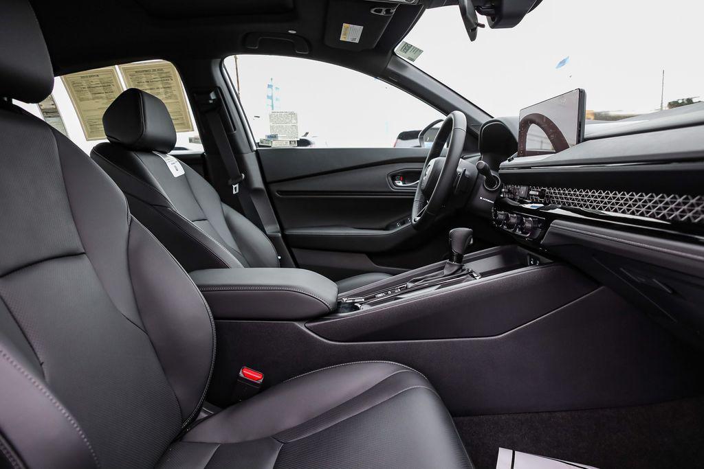 new 2025 Honda Accord Hybrid car, priced at $36,980