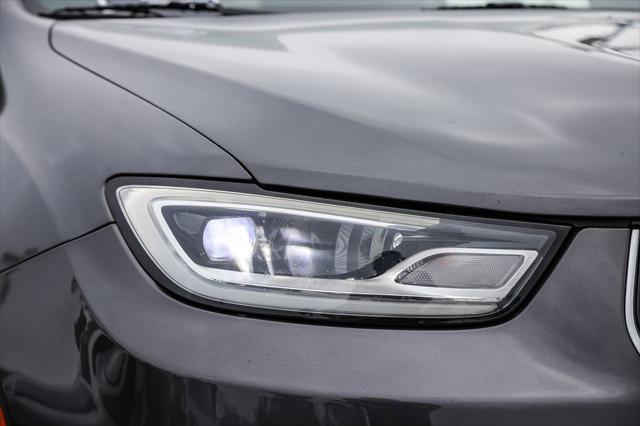 used 2023 Chrysler Pacifica car