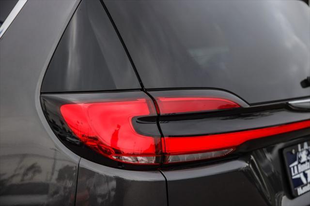 used 2023 Chrysler Pacifica car