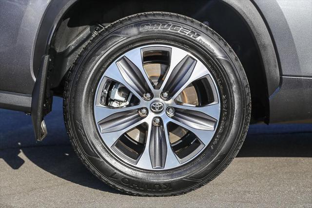 used 2023 Toyota Highlander car