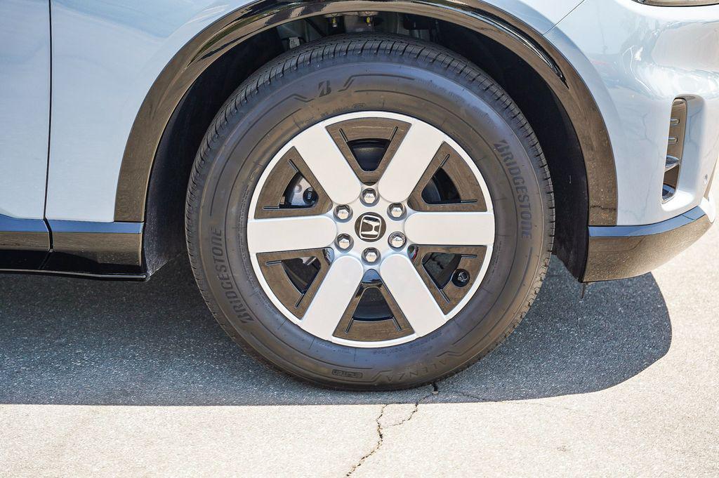 new 2025 Honda Prologue car, priced at $53,650