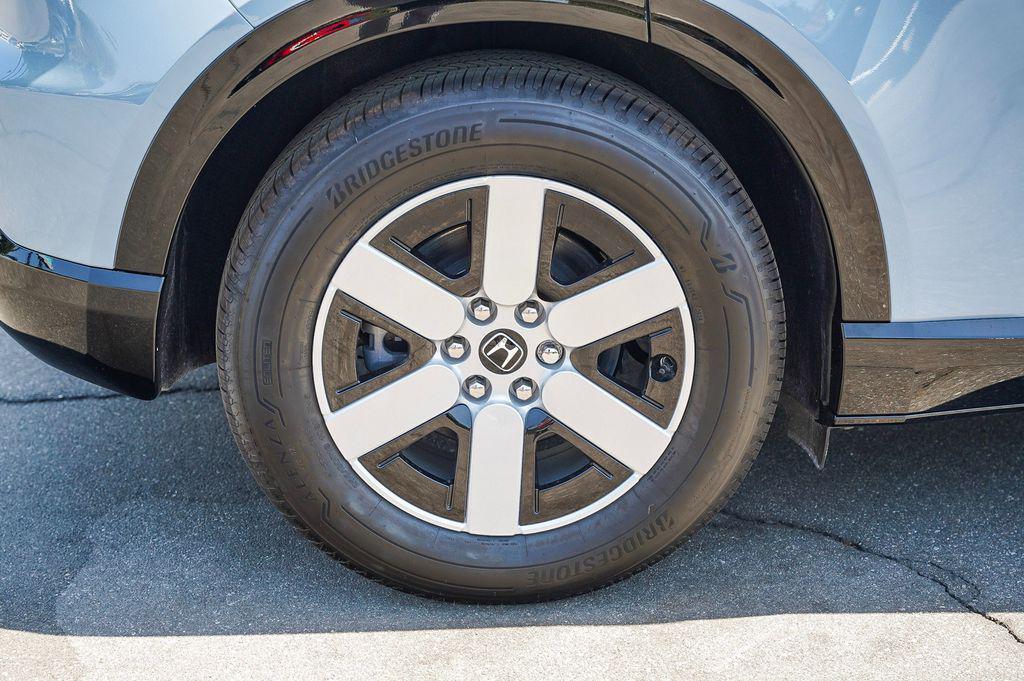 new 2025 Honda Prologue car, priced at $53,650