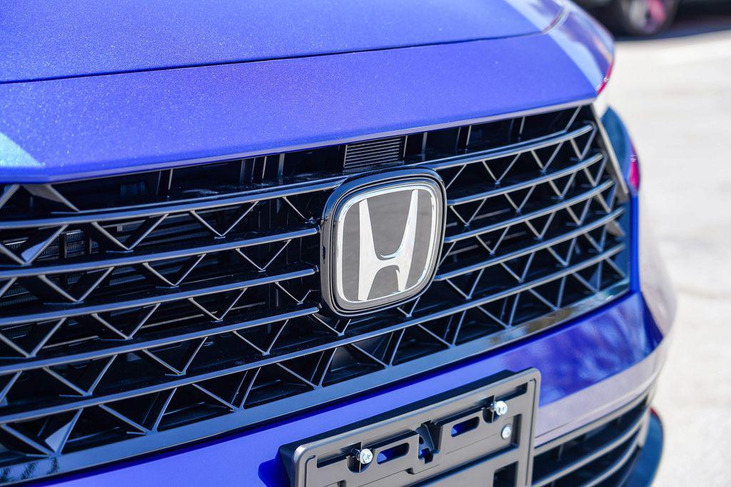 new 2025 Honda Accord Hybrid car, priced at $36,980