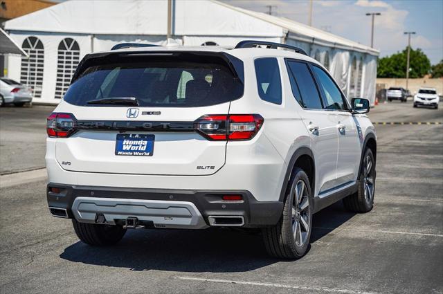 new 2025 Honda Pilot car, priced at $54,985