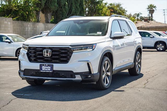 new 2025 Honda Pilot car, priced at $54,985