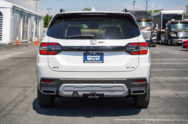 new 2025 Honda Pilot car, priced at $54,985