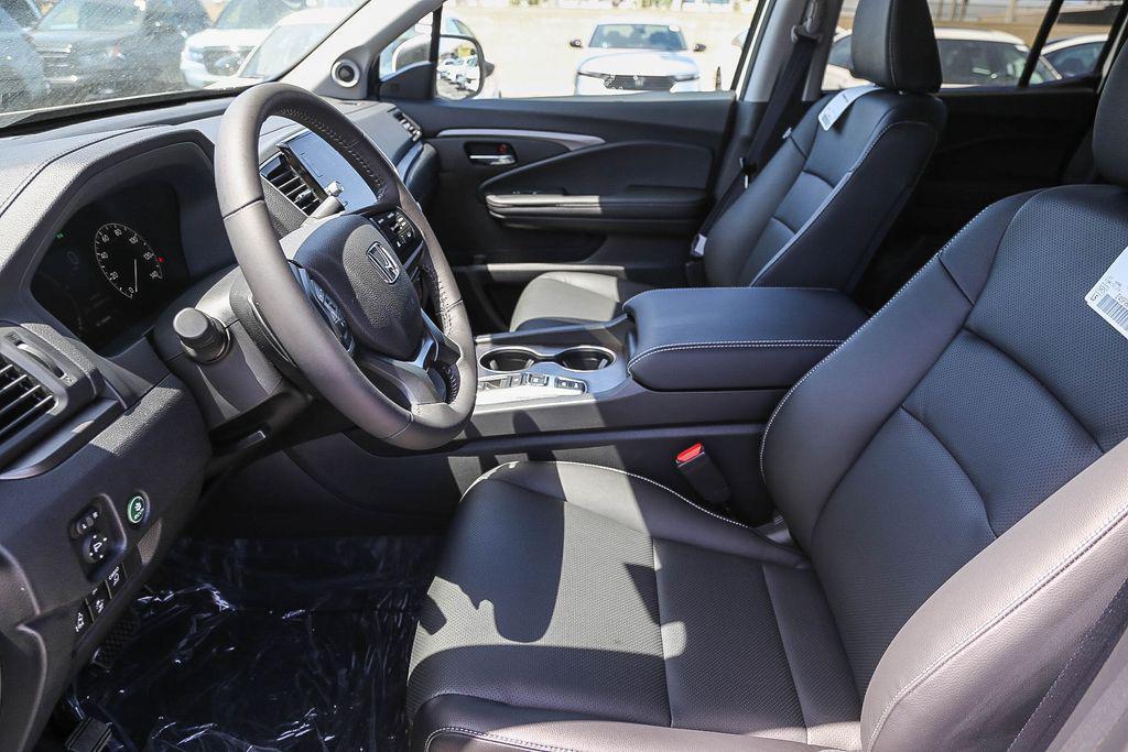 new 2025 Honda Ridgeline car, priced at $46,785