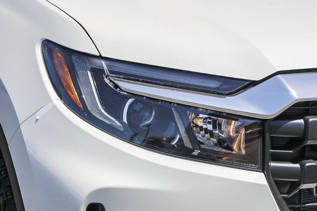 new 2025 Honda Ridgeline car, priced at $46,785