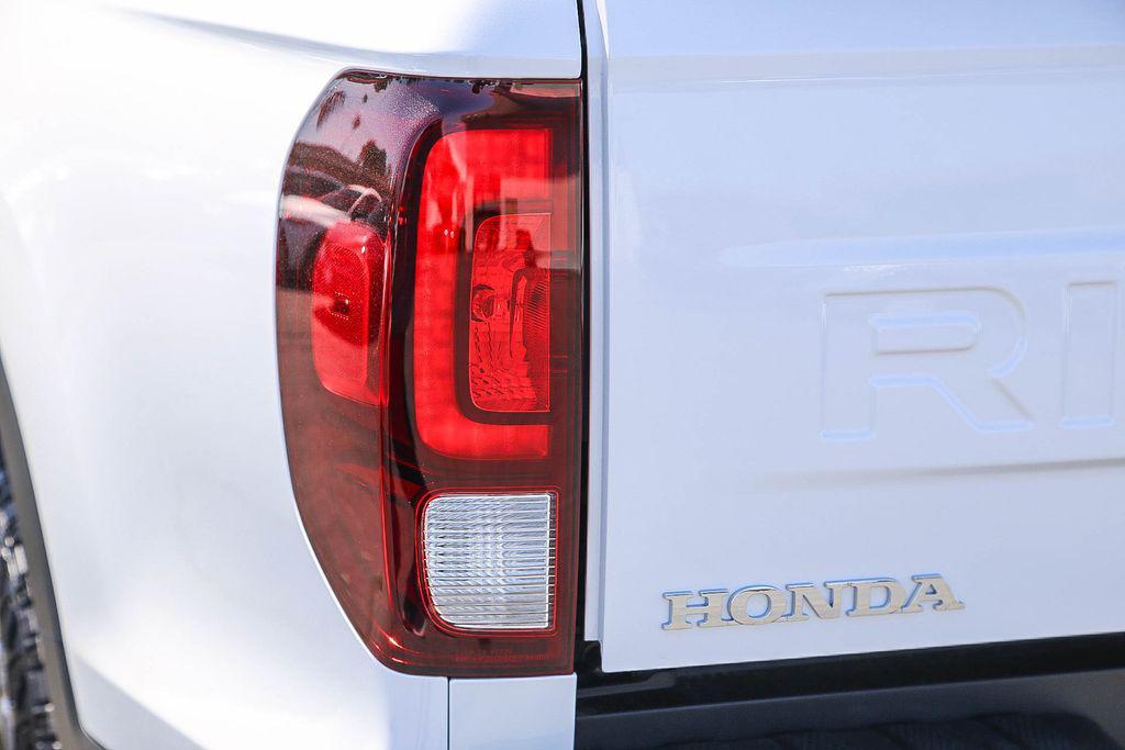 new 2025 Honda Ridgeline car, priced at $46,785