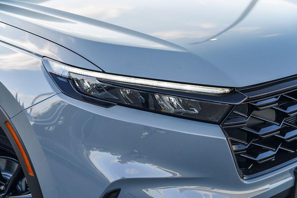 new 2026 Honda CR-V Hybrid car, priced at $38,980