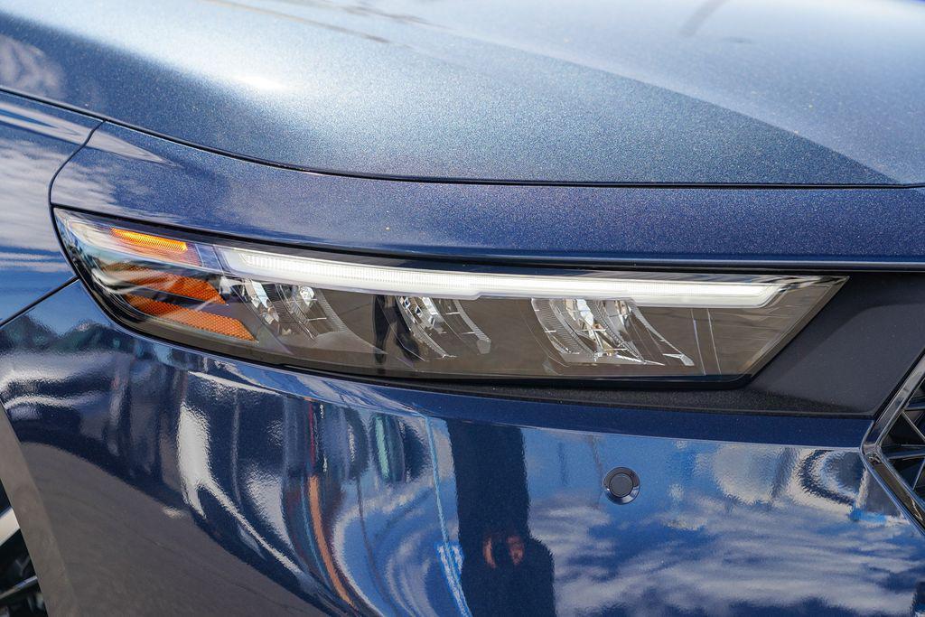 new 2025 Honda Accord Hybrid car, priced at $40,450