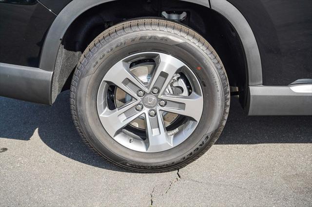 new 2025 Honda Pilot car, priced at $47,050