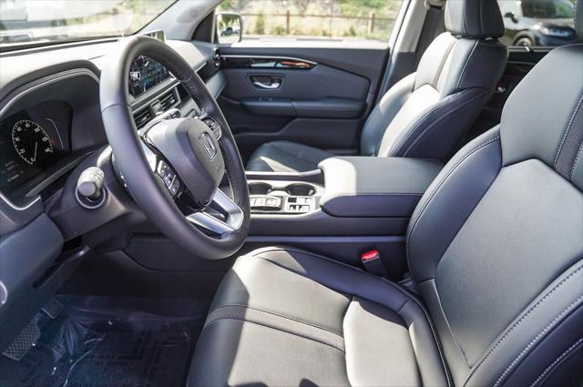 new 2025 Honda Pilot car, priced at $47,050