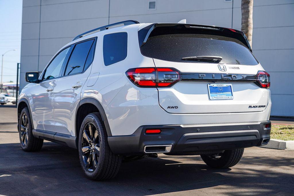 new 2025 Honda Pilot car, priced at $57,215
