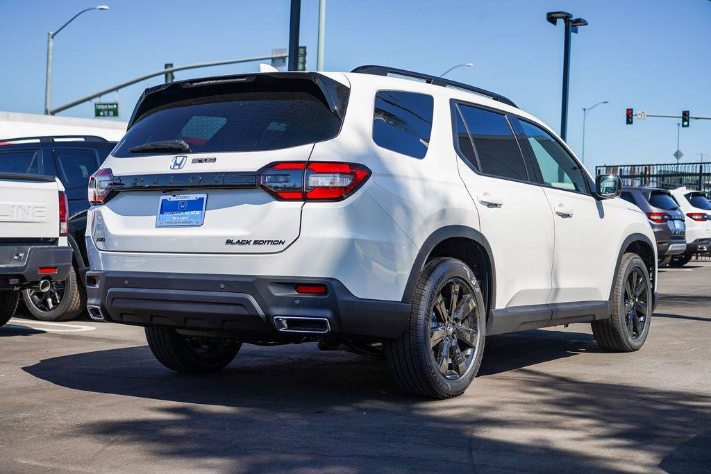 new 2025 Honda Pilot car, priced at $57,215