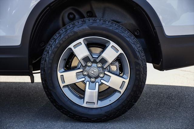 new 2025 Honda Ridgeline car, priced at $45,385