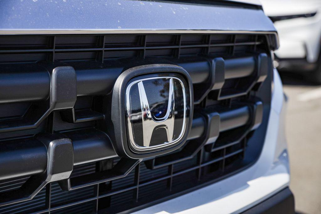 new 2025 Honda Ridgeline car, priced at $45,385