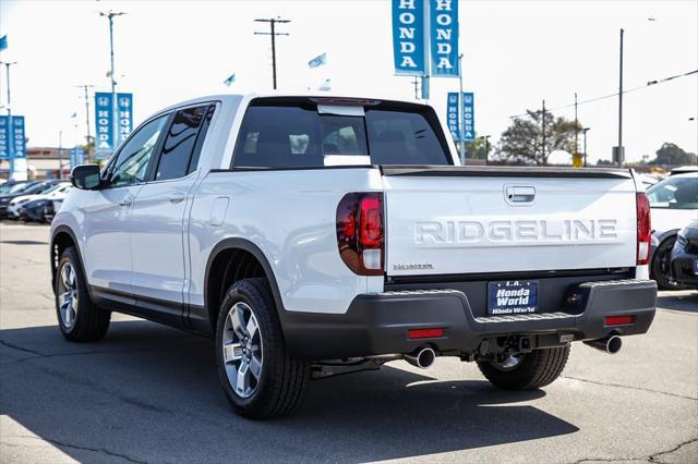 new 2025 Honda Ridgeline car, priced at $45,385