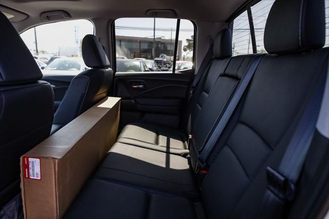 new 2025 Honda Ridgeline car, priced at $45,385