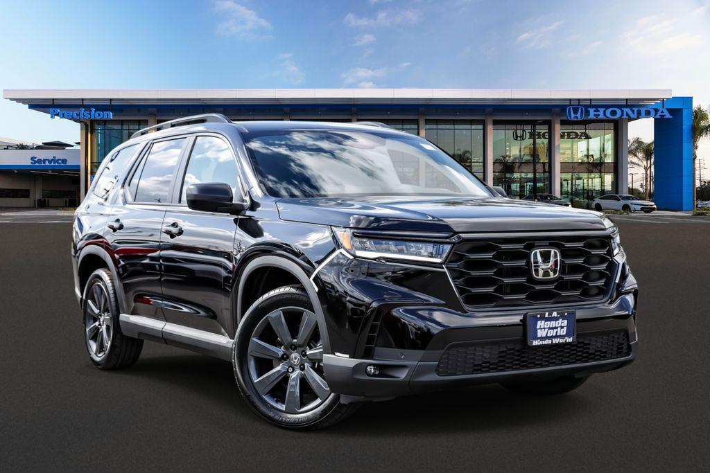 new 2025 Honda Pilot car, priced at $41,695