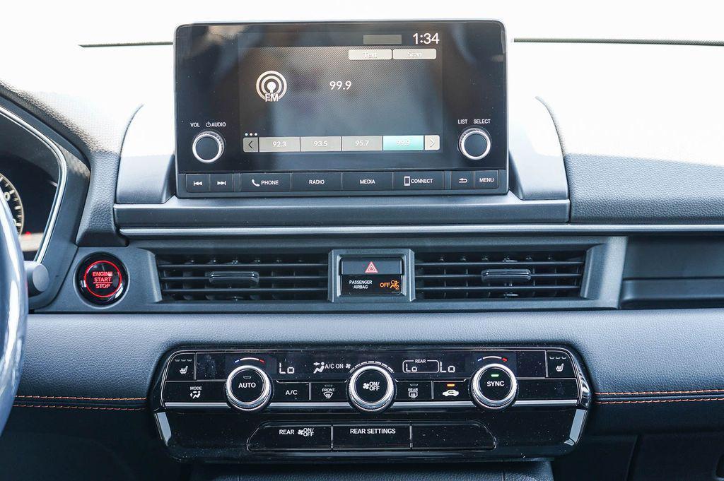 new 2025 Honda Pilot car, priced at $41,695