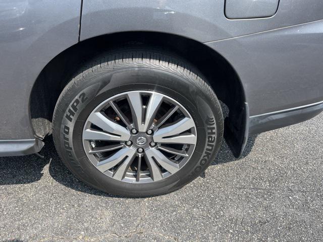 used 2018 Nissan Pathfinder car, priced at $15,988