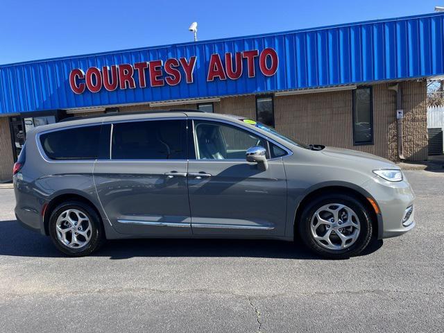 used 2022 Chrysler Pacifica car, priced at $24,988