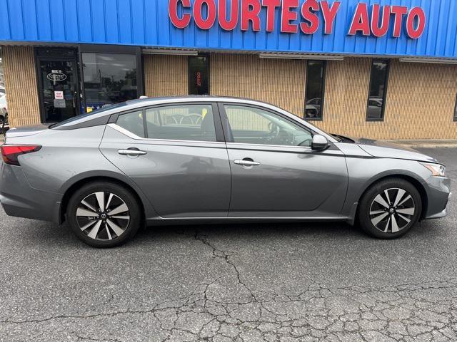 used 2022 Nissan Altima car