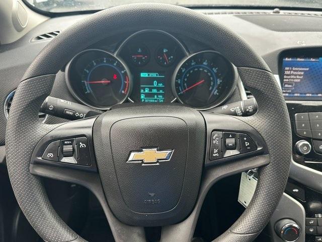 used 2015 Chevrolet Cruze car, priced at $11,000