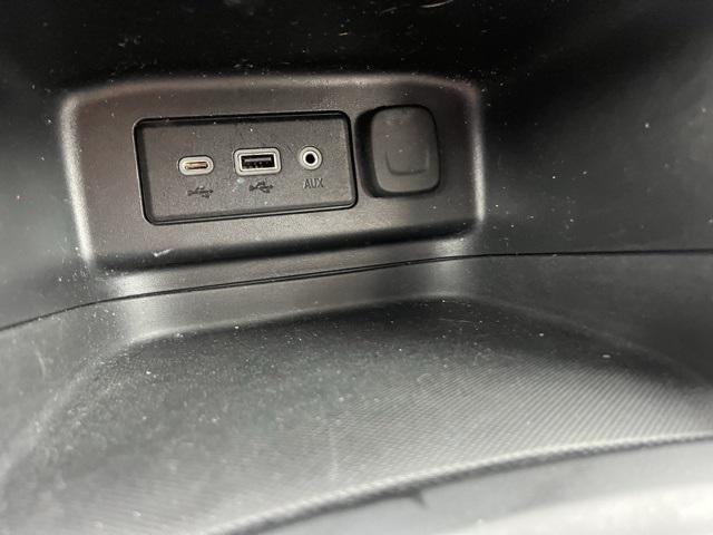 used 2023 Chevrolet Equinox car, priced at $19,888