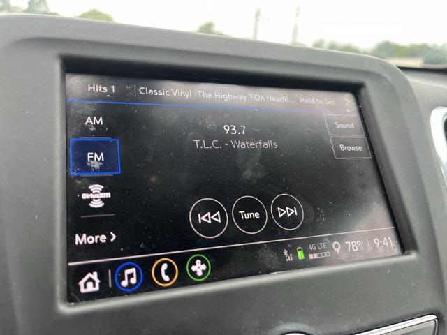 used 2023 Chevrolet Equinox car, priced at $19,888