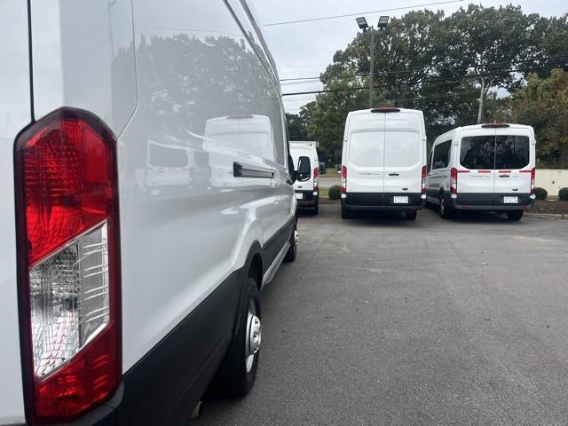used 2023 Ford Transit-250 car, priced at $40,988