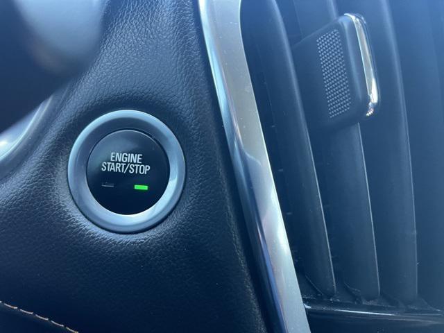 used 2021 Chevrolet Traverse car, priced at $21,988