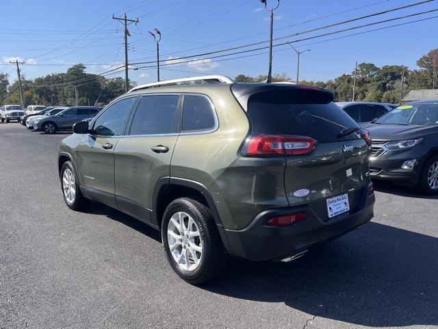 used 2018 Jeep Cherokee car, priced at $15,489