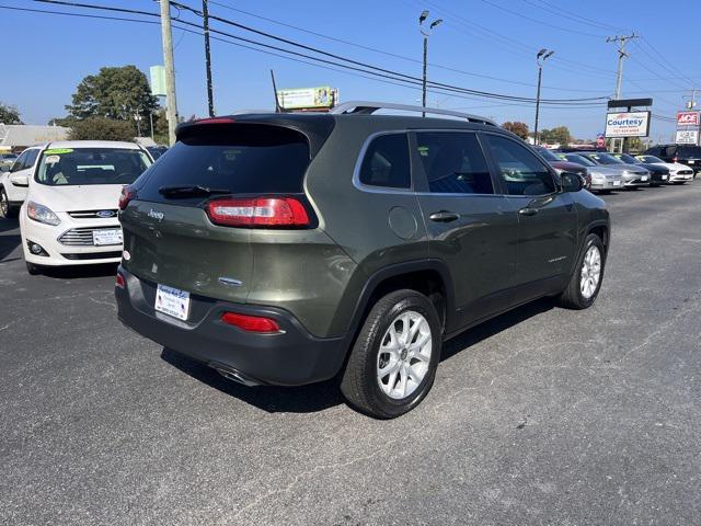 used 2018 Jeep Cherokee car, priced at $15,489