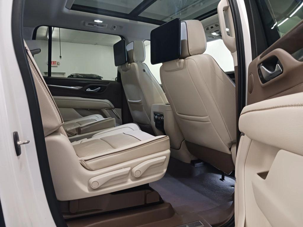 used 2021 GMC Yukon XL car, priced at $41,991