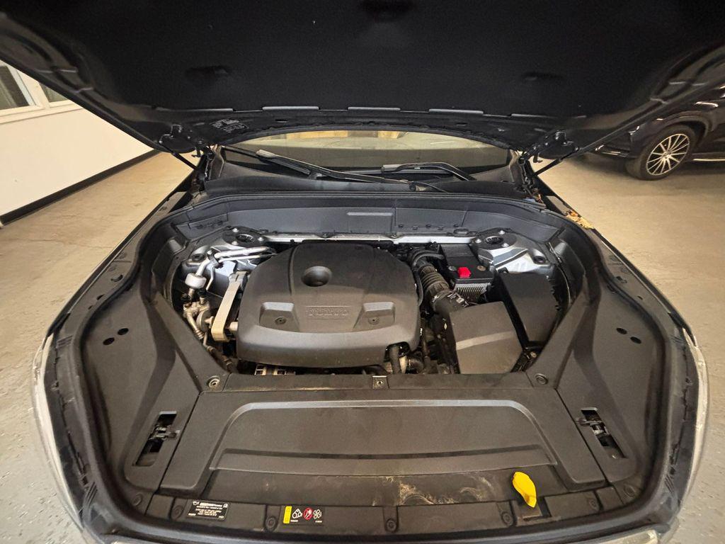 used 2018 Volvo XC90 car, priced at $17,378