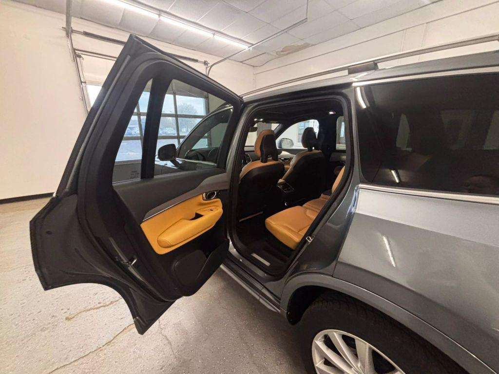 used 2018 Volvo XC90 car, priced at $17,378