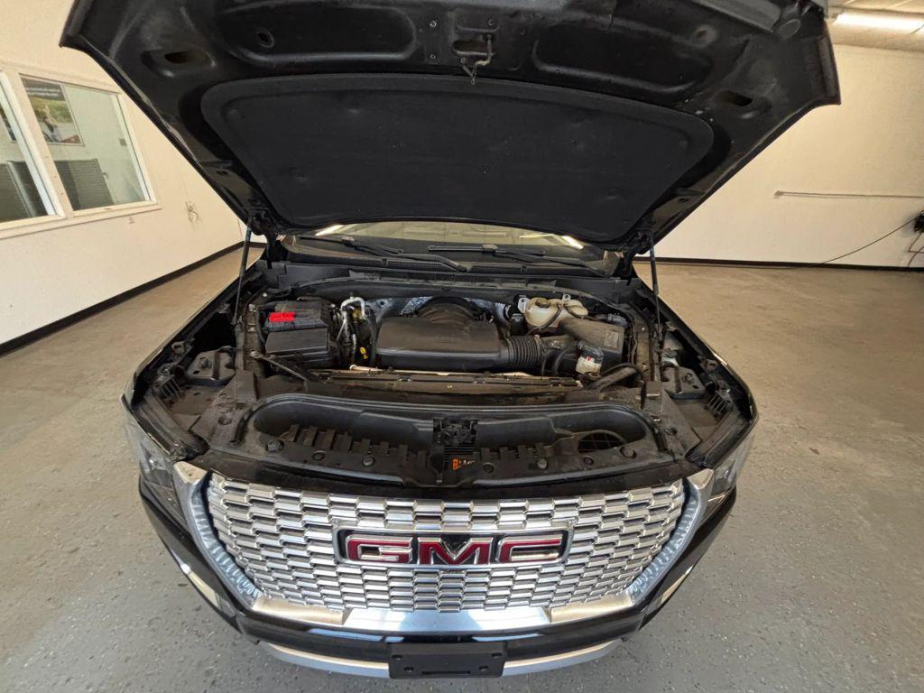 used 2021 GMC Yukon car, priced at $45,984