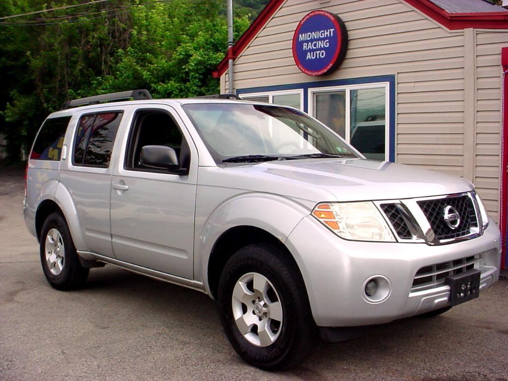 used 2010 Nissan Pathfinder car, priced at $5,950