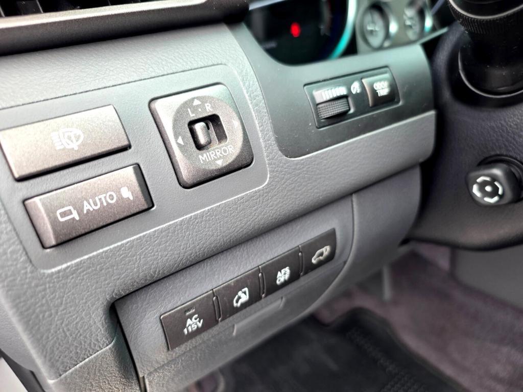 used 2009 Lexus LX 570 car, priced at $24,950