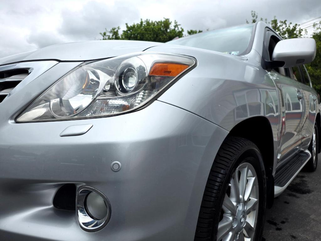 used 2009 Lexus LX 570 car, priced at $24,950