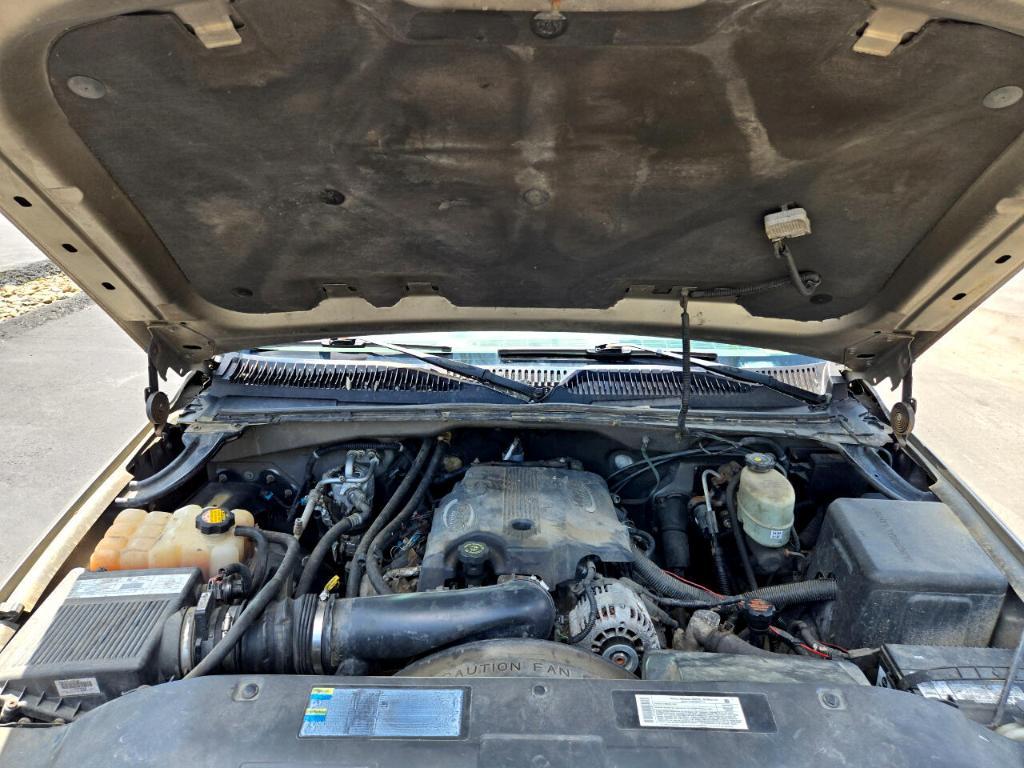 used 2001 Chevrolet Silverado 2500 car, priced at $3,950