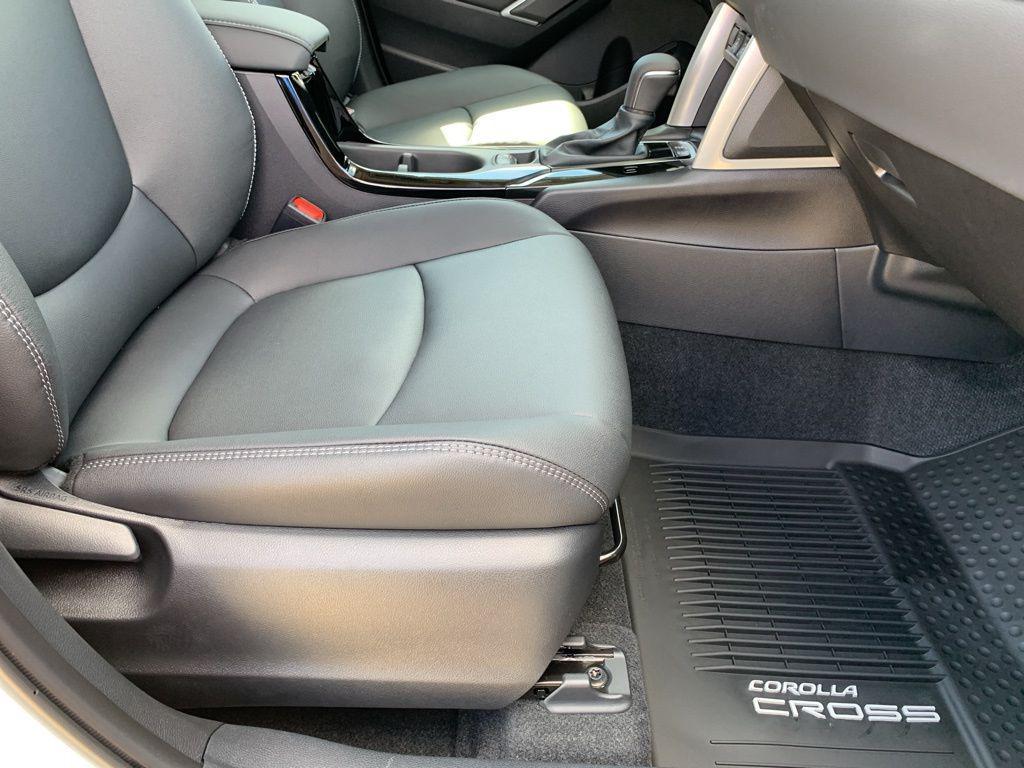 new 2025 Toyota Corolla Cross car, priced at $32,951
