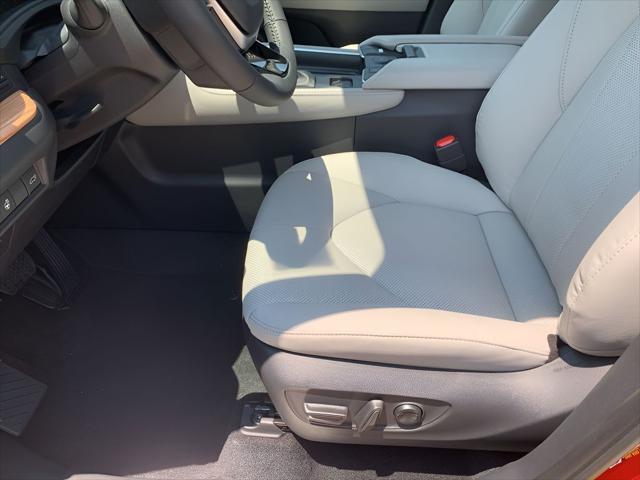 new 2025 Toyota Grand Highlander car, priced at $51,178