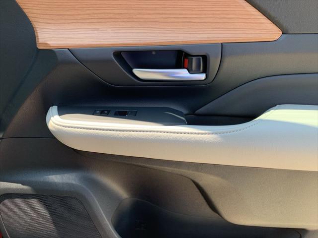 new 2025 Toyota Grand Highlander car, priced at $52,761