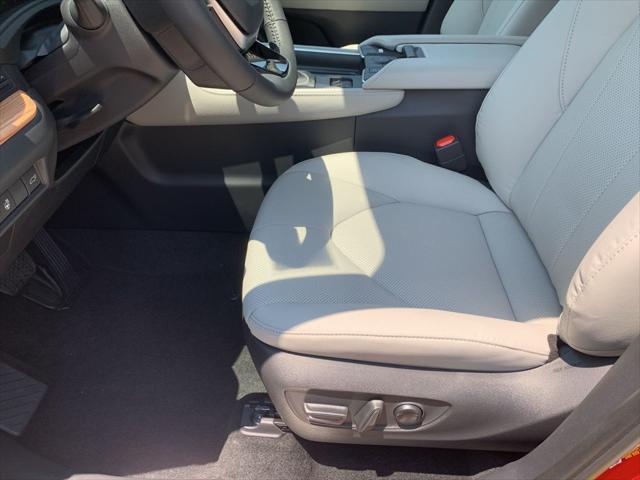new 2025 Toyota Grand Highlander car, priced at $52,761