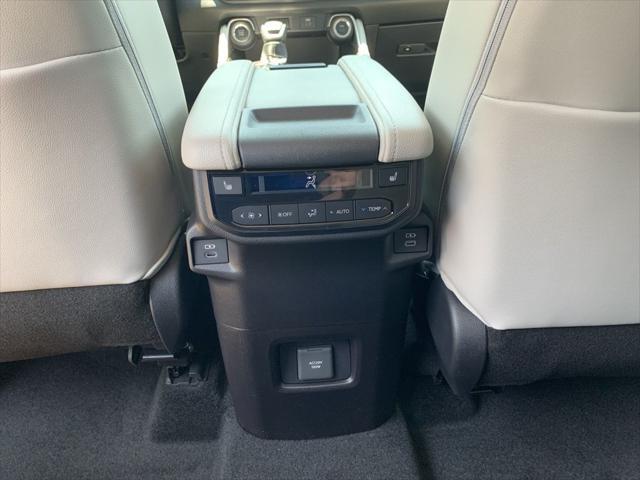 new 2025 Toyota Grand Highlander car, priced at $52,761