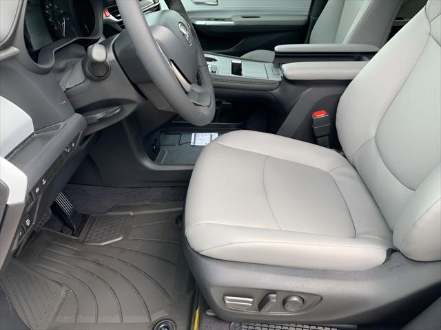 new 2025 Toyota Sienna car, priced at $47,565